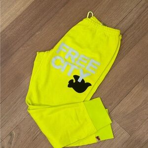 freecity Neon Crop Sweatpants